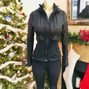 Lululemon Pleated Rain Jacket - Size 4